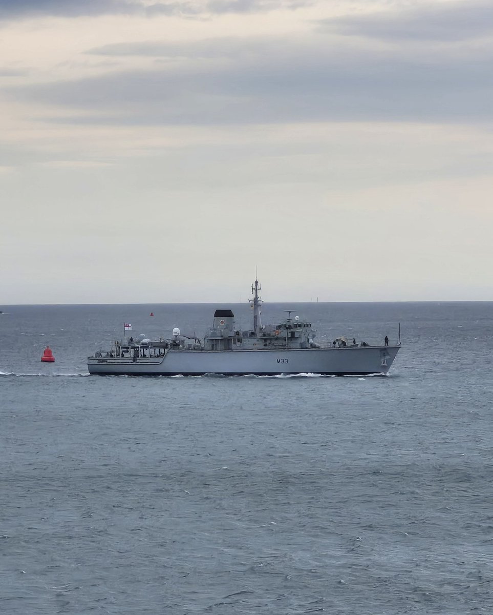 _cherry_jones_'s tweet photo. @HmsBrocklesby inbound to @HMNBDevonport 29/04/26 ⚓️💙🇬🇧 @NavyLookout @WarshipCam https://t.co/IVdmUldLQY