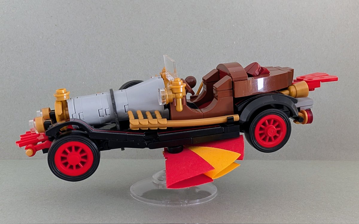 MysticBuilds44's tweet photo. My rebuilt and updated moc of Chitty Chitty Bang Bang https://t.co/wlHkypOTMs