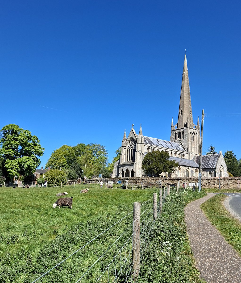 mycathardy's tweet image. St. Mary's church in Snettisham #churches #spire #village