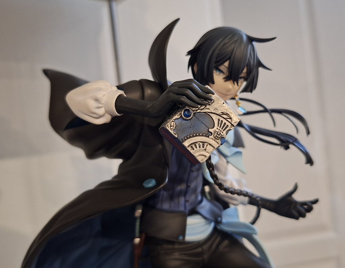 VANITAS EST LAAAA 💙 QUE J'AI TELLEMENT ATTENDU