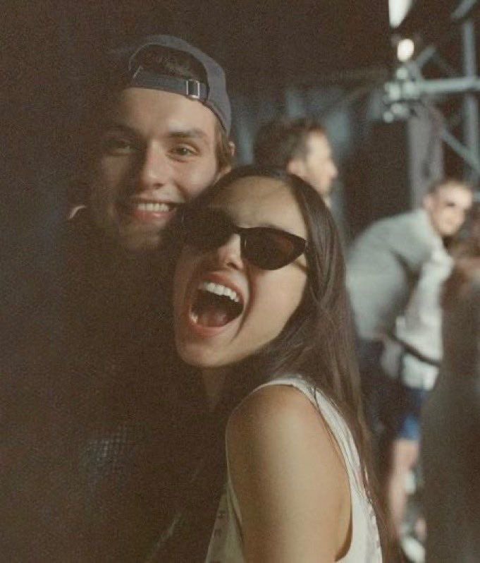 elle ୨୧⋆｡˚ ⋆ tweet media