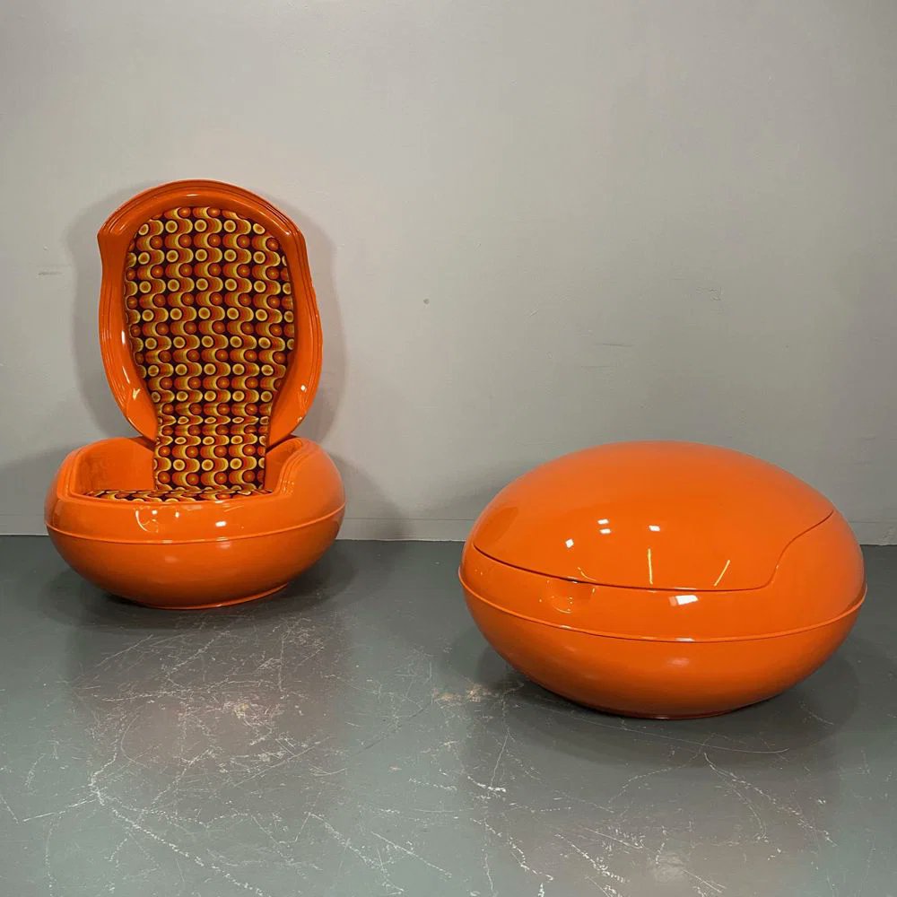 BiancoDavinci's tweet photo. Space Age Garden Egg Chair c.1960s. https://t.co/3hvsyvuiVu