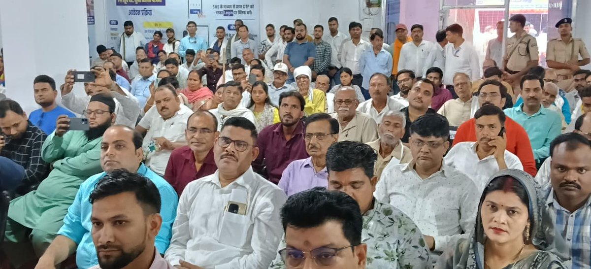 SEVA_SBPDCL's tweet image. रूफटॉप सोलर को बढ़ावा देने हेतु आयोजित इस मेले में सोलर स्थापना, सब्सिडी, बचत एवं रख-रखाव से जुड़ी विस्तृत जानकारी दी गई। (2/2)

@DistrictKaimur @PMSuryaGhar
@IPRDBihar @EnergyBihar

#BSPHCL #Bihar #Solar #GreenEnergy