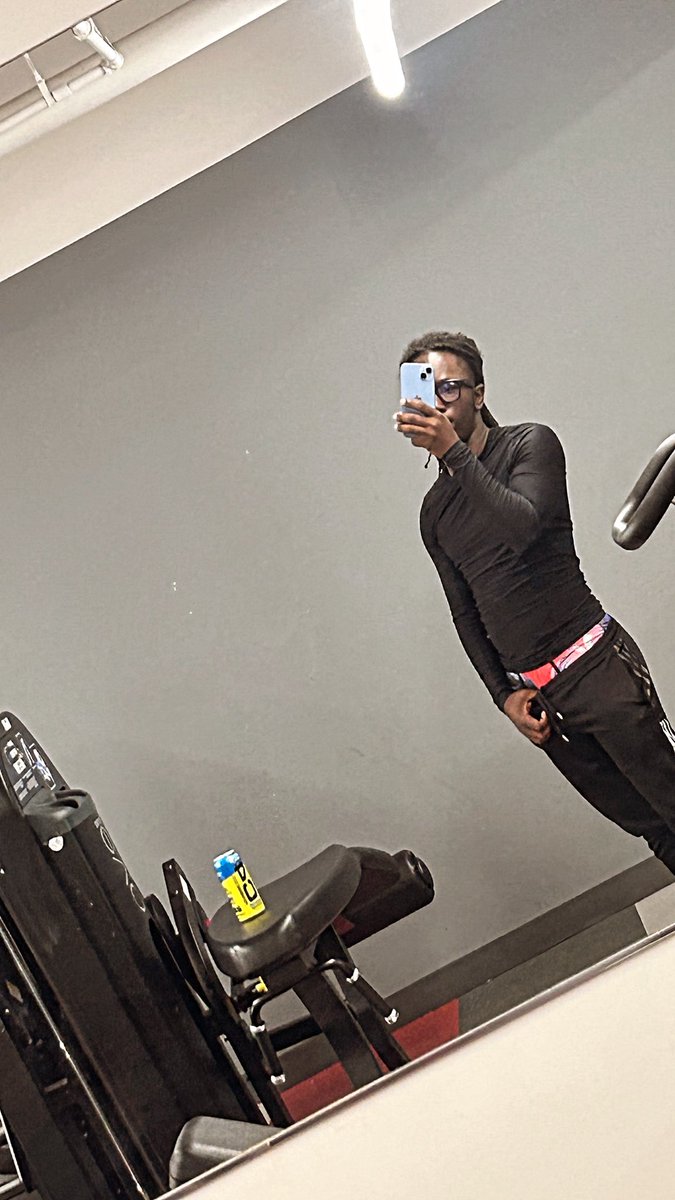 Kssl2x's tweet photo. Gym day? https://t.co/dNlNWne6oG