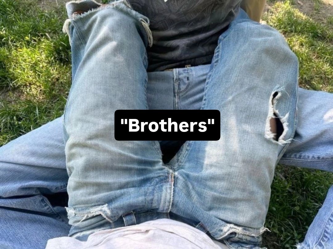 samsmalboro's tweet photo. wincest https://t.co/MEhht5hp5w