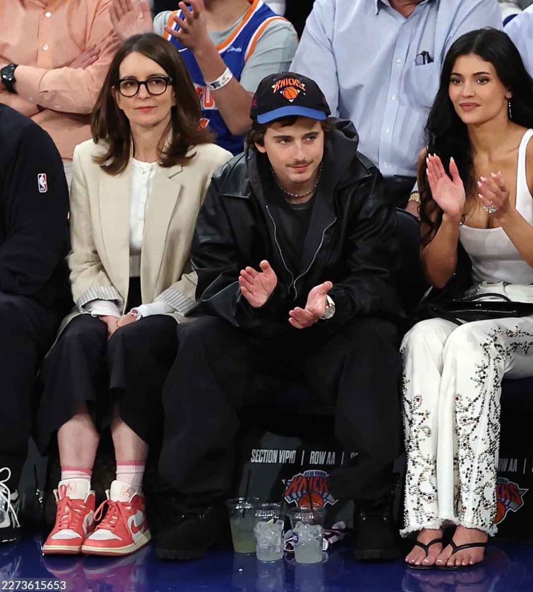 Americana at Brand Memes tweet media