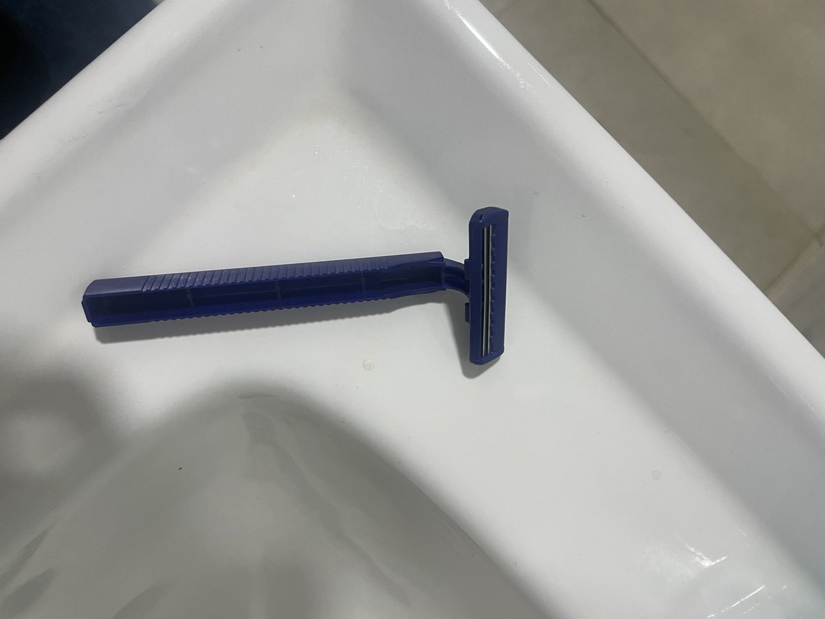 𝓒assiel ♡ SHEDTWT 😭😭 tweet media