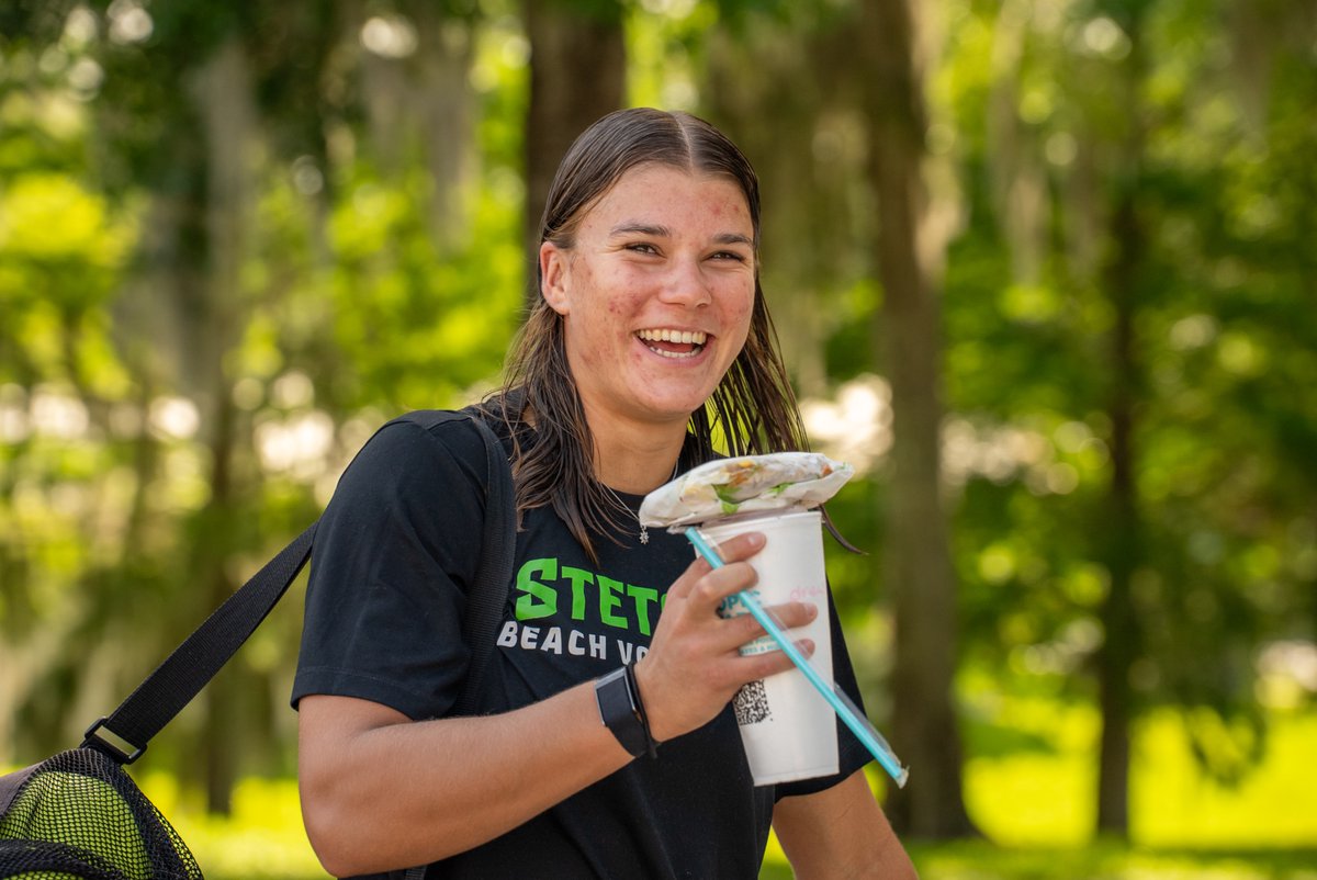 StetsonBeach's tweet photo. 𝙎𝙖𝙣𝙙𝙮 𝙃𝙖𝙩𝙨 🚍 𝙂𝙪𝙡𝙛 𝙎𝙝𝙤𝙧𝙚𝙨

#GoHatters | #SandyHats | @StetsonHatters https://t.co/HdAypp9Pfk