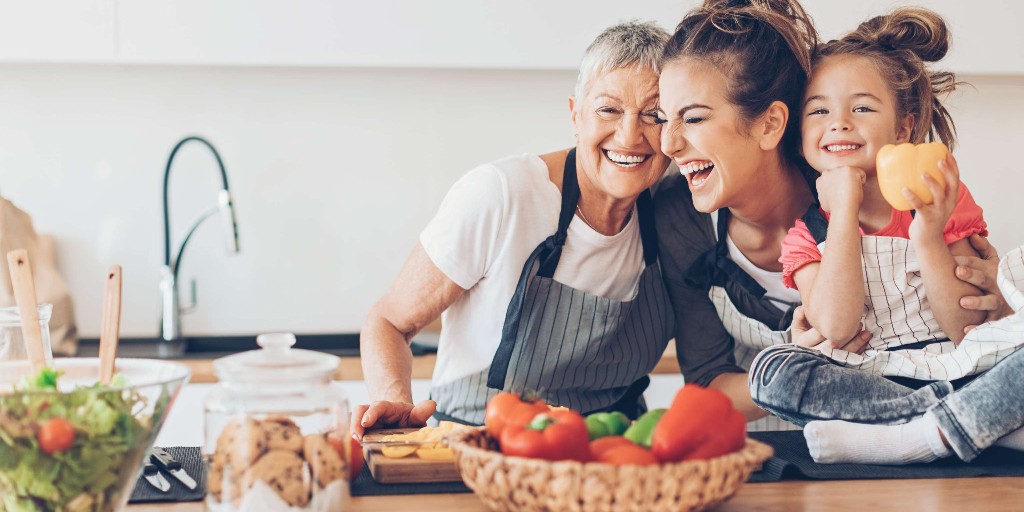 OchsnerDigMed's tweet photo. Fiber can support your heart, blood pressure and blood sugar all at once! Add these fiber-rich foods to make a meaningful difference in managing your overall health:
🫑 Bell peppers
🥜 Nuts
🥑 Avocado
🫛 Green peas
🥦 Broccoli
🫐 Berries
🍎 Apples
🌾 Whole grains
🫘 Legumes https://t.co/IX0Noktxk6
