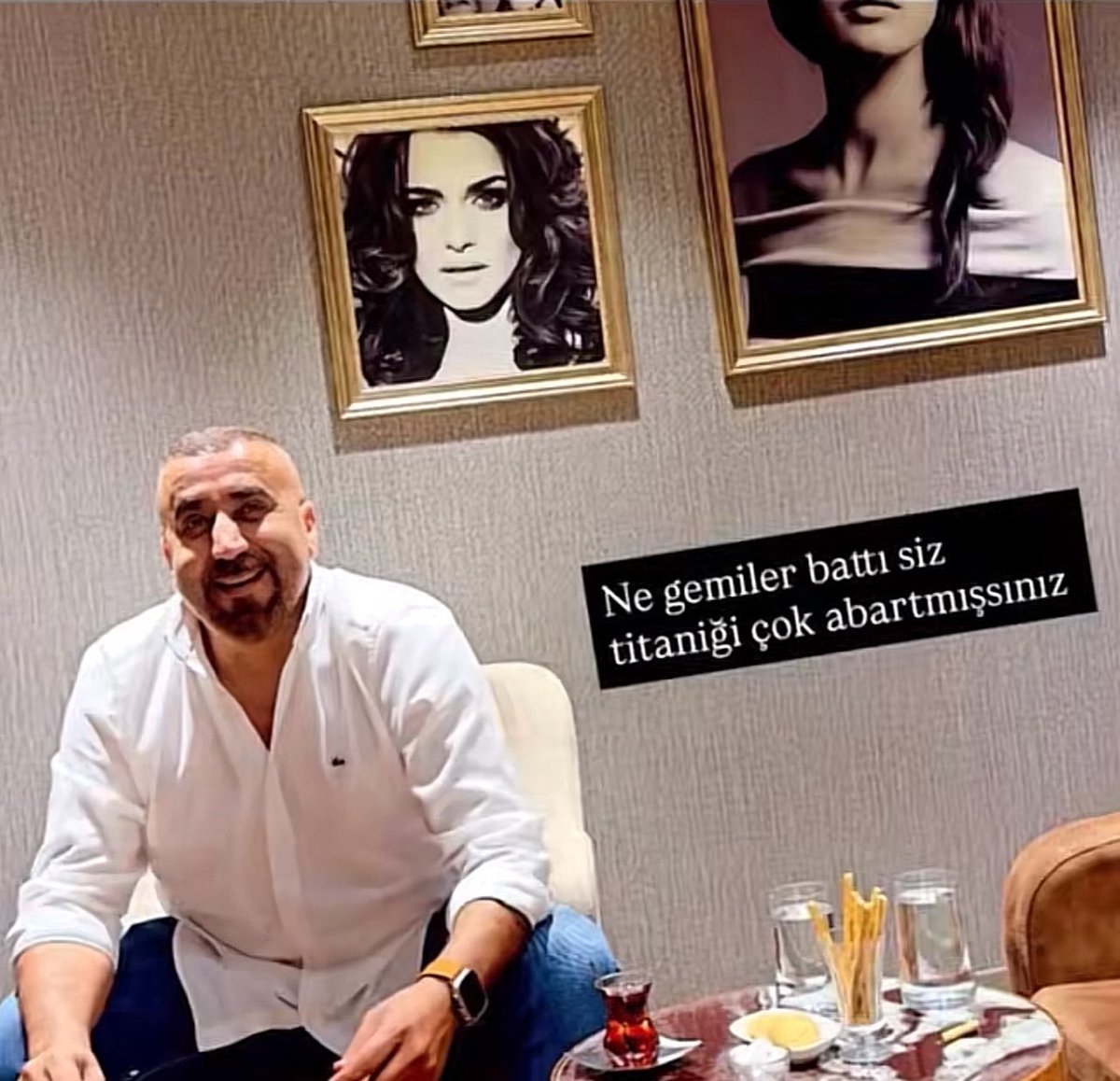 anyez tweet media