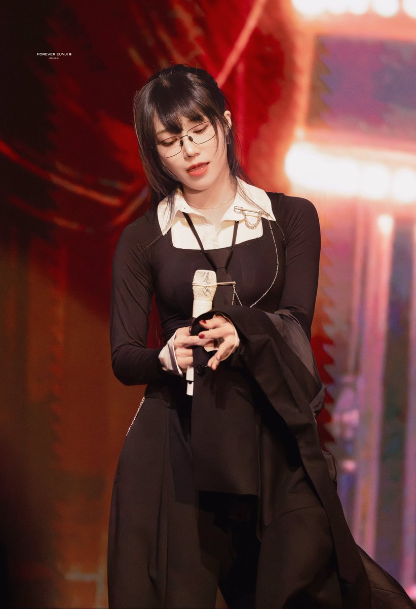 영원히은지 :) tweet media