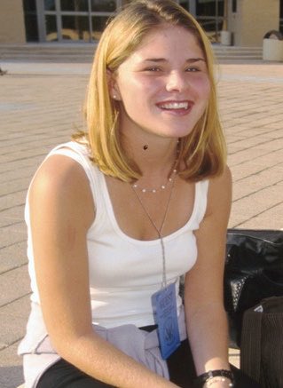 2001 Live tweet media