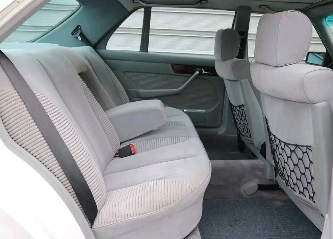 Nicolas ne pouvait plus payer, il est donc parti tweet media