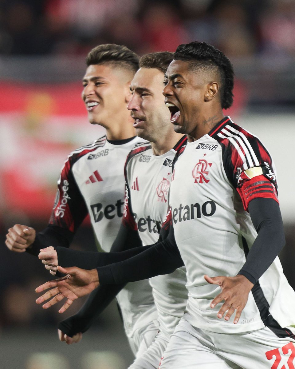 O caminho para a Glória Eterna passa por aqui mais uma vez. É 𝐍𝐨𝐢𝐭𝐞 𝐝𝐞 𝐂𝐨𝐩𝐚! 🏆🔴⚫️