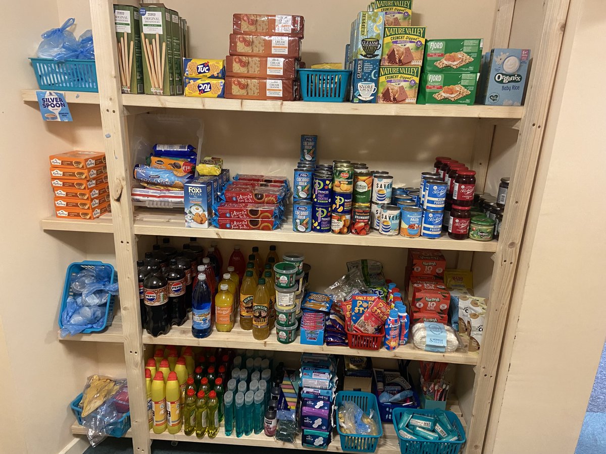 AlphonsusSt's tweet photo. 💚The School Eco shop will be open tomorrow (Thursday) from 09.00am until 10.00am in the IT Suite.
Choose 10 grocery items for £3 (cash only please).
Please bring your own bags.💚 https://t.co/tZ6JfqyLqK