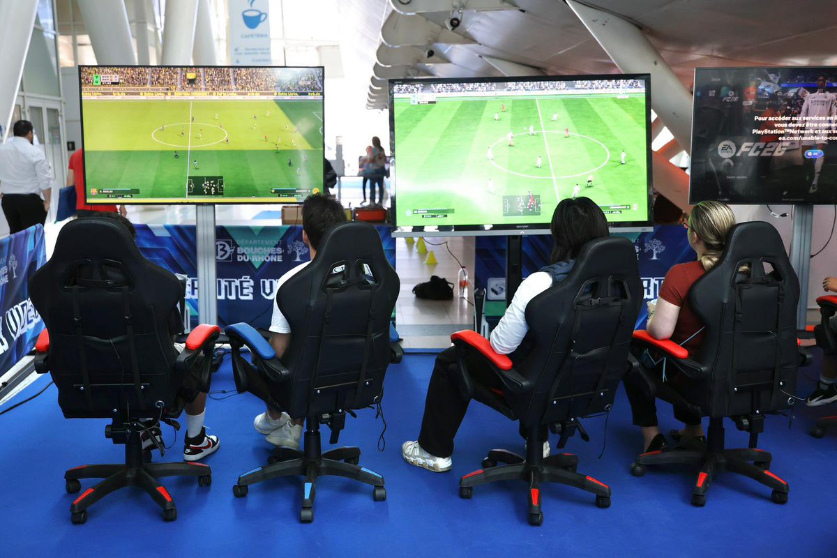 departement13's tweet image. 🎮 🏐 Journée #Sport et #Esport à l’Hôtel du Département

Ce mercredi, vous avez été nombreux à venir tester, découvrir et vous dépasser lors de nos #activités sportives et numériques gratuites !

❌ Vous avez manqué l’#événement ? Pas d’inquiétude : on remet ça mercredi 27 mai