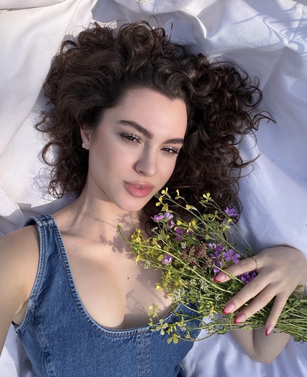 lUll9_'s tweet photo. بس بسسس بشويش على قلبي💘💘 https://t.co/S1PdU6xzTU