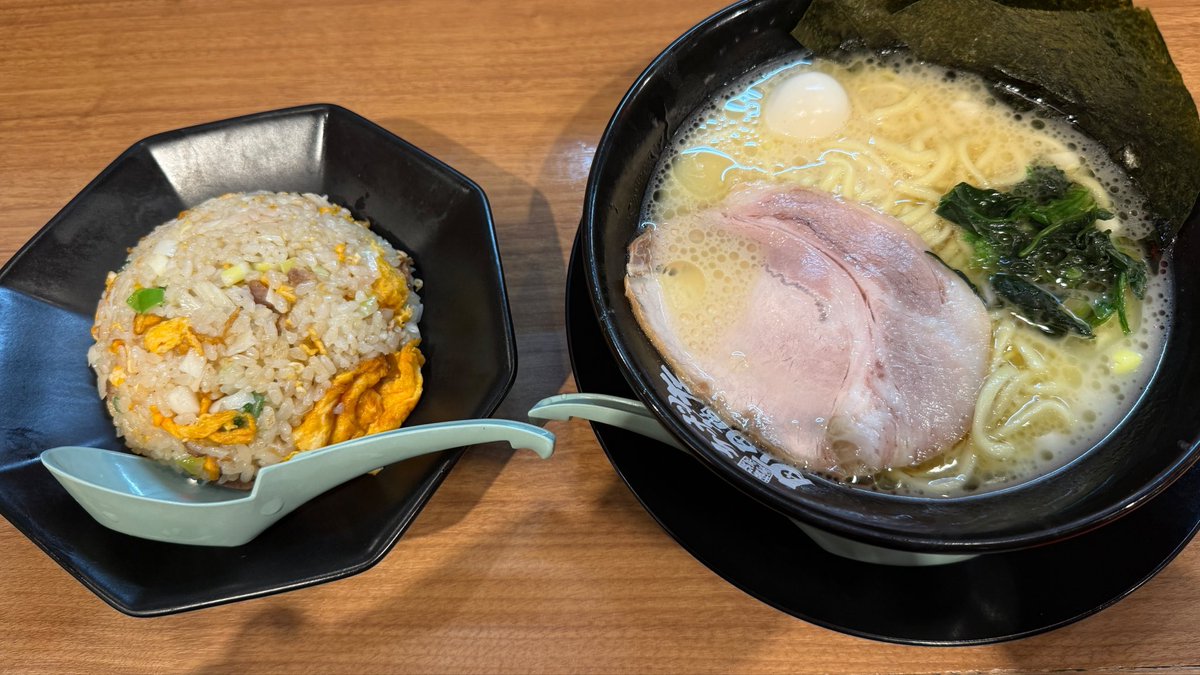 takki193's tweet photo. 「働いた人間だけが見れる景色」
 #町田商店  #今日は塩味 https://t.co/T9CRQWez6f