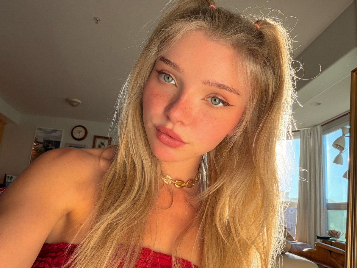 Bri Summers tweet media
