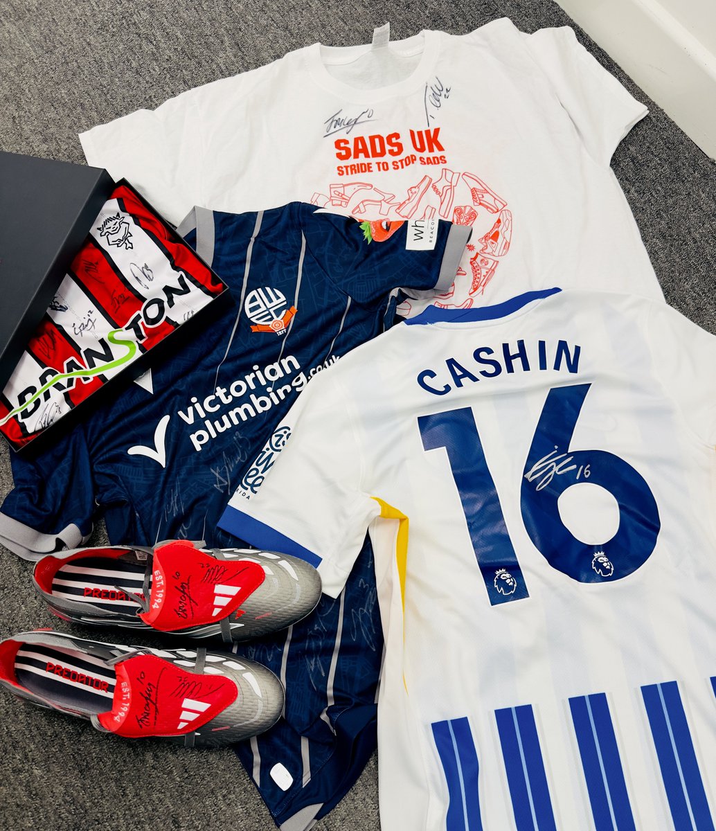 m4tt_h's tweet photo. Got some fantastic auction items heading on eBay this evening. All to push our charity total for @SADSUK and @LCityFoundation even higher ❤️🎗️ https://t.co/Og9vSPYWA5