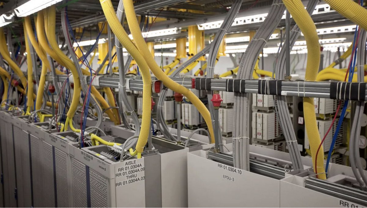 mixnetworks's tweet image. On March 26, the #FCC loosened regulations on copper retirement.  Learn more here: channeldive.com/news/fcc-accel… #UCatWork #UC #UCaaS #POTS #POTSLines #POTSLineReplacement