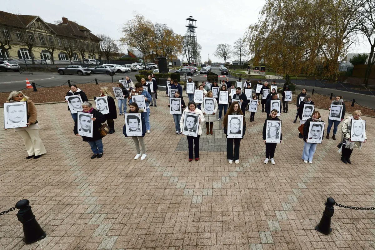 humanite_fr's tweet photo. « C’est une honte absolue pour les mineurs��» : à Liévin, le maire RN Dany Paiva, annule l’hommage du 1er mai aux victimes du coup de grisou de 1974

➡️ https://t.co/cALoE43ilh https://t.co/ZHeNCv0y3R