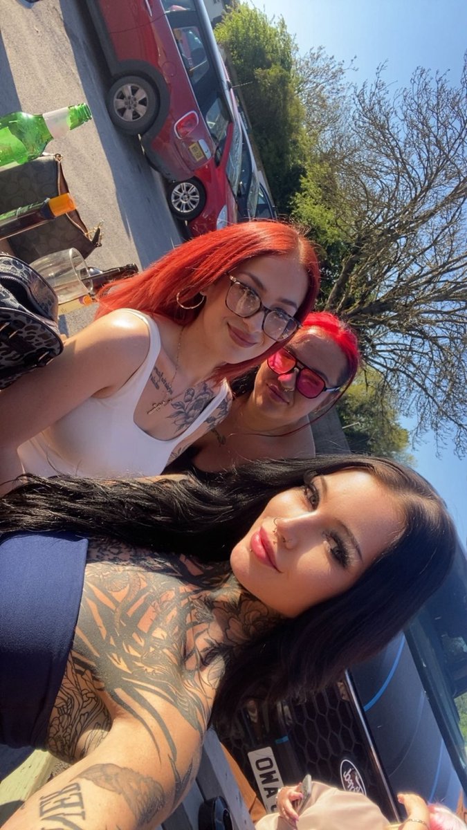 GoddessKatalea tweet media