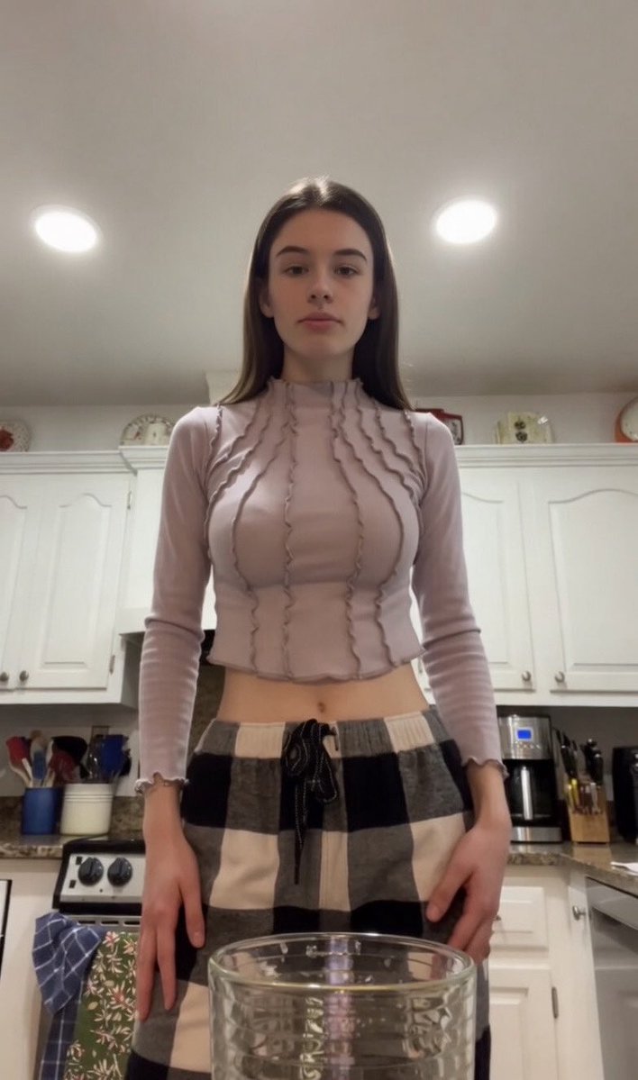 Nat Snowwhite 🐰 tweet media