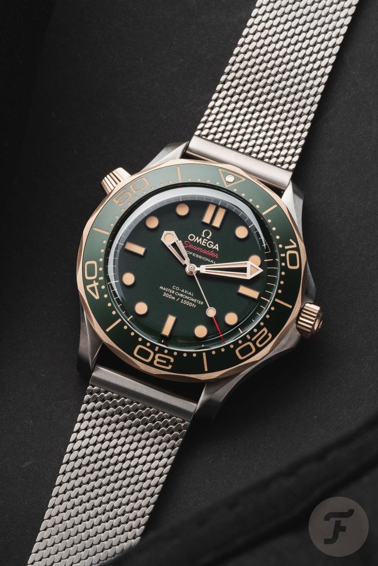 اکوان دیو tweet media