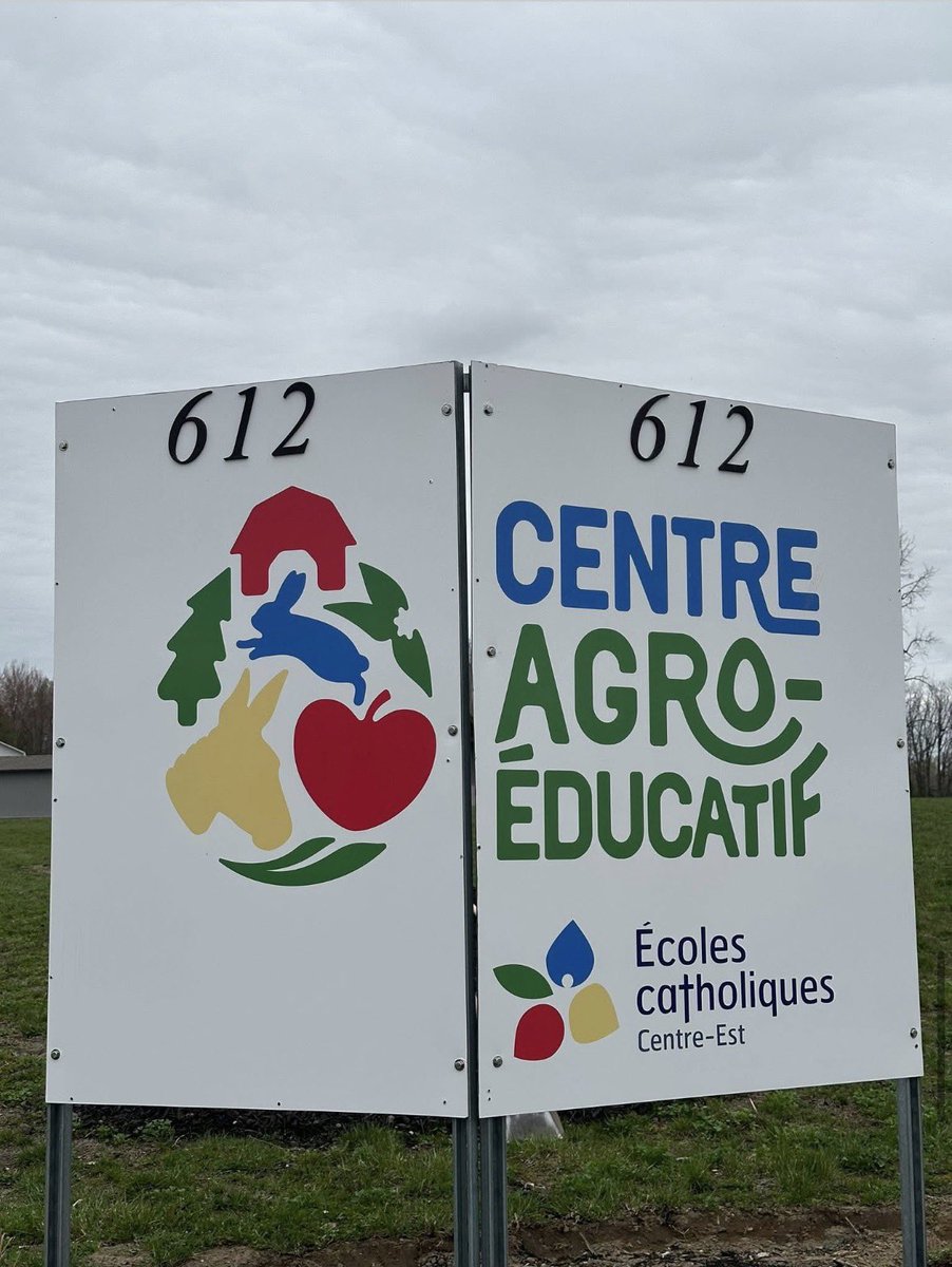 mflalonde's tweet photo. Ravie de participer avec la conseillère @catherinekitts à la cérémonie d'ouverture de la conférence environnementale « Ensemble vers un futur Uni-Vert » organisée par le @ecolecatholique au Centre agro-éducatif à Navan. https://t.co/3oJoIpJiKk
