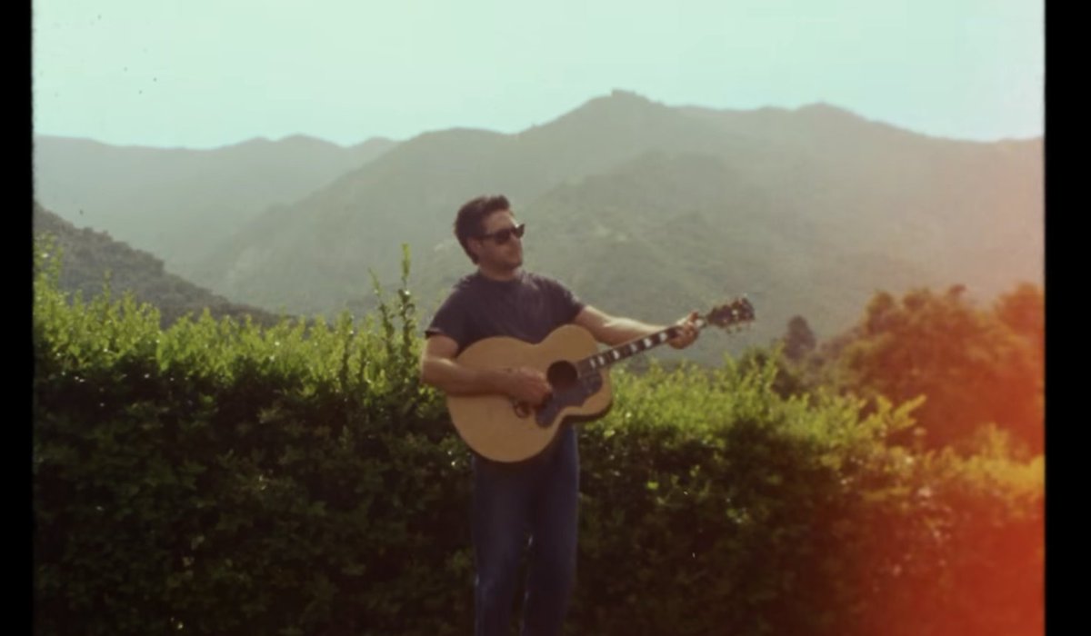 UMusicColombia's tweet image. Tengo que confesarlo, 'Little More Time' me reinició la vida. 🎤 ¿ya la escucharon?🤍

Play aquí: youtube.com/watch?v=ScqYsv…

#niallhoran