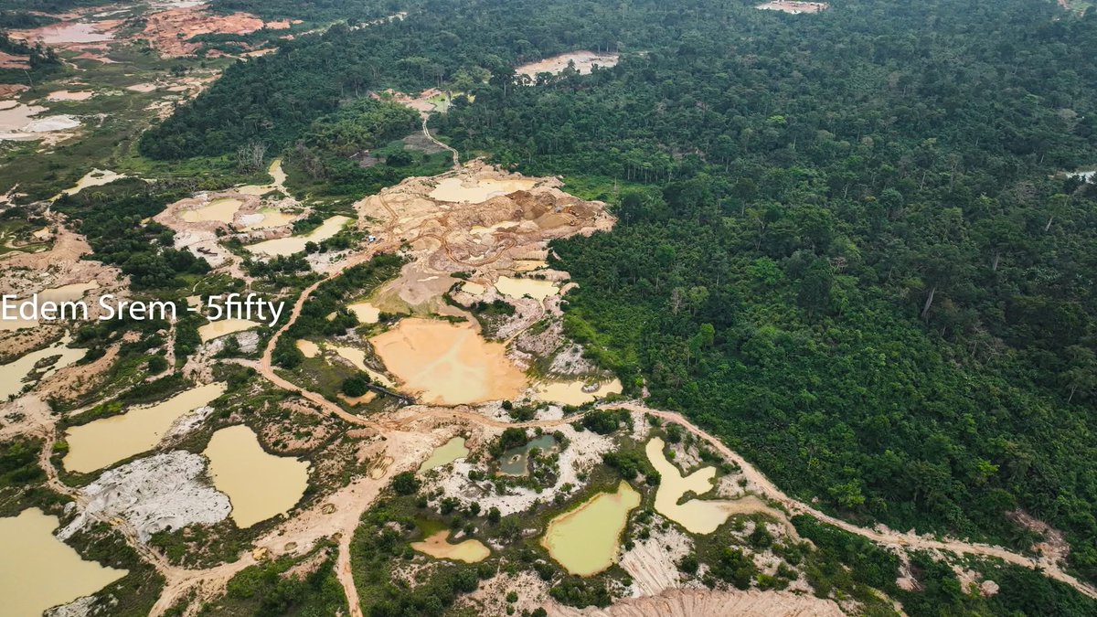 Edem Srem tweet media