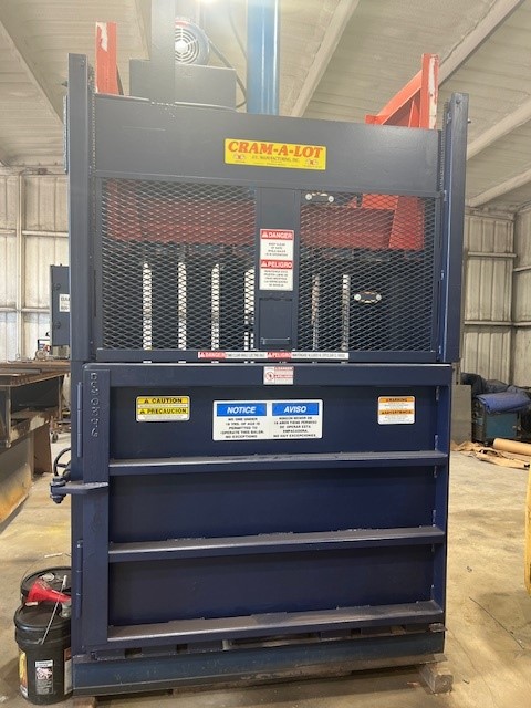 Directcab's tweet image. Ready for a beautifully refurbished cardboard baler?  We have them and they are ready for you!  Call today for details.  (817) 769 - 8340

#recycling  #trash #recycle #cardboardbaler #baler #compactor #trashcompactor #wastemanagement #trashbusiness #TAA #IFMA #BOMA #NAA