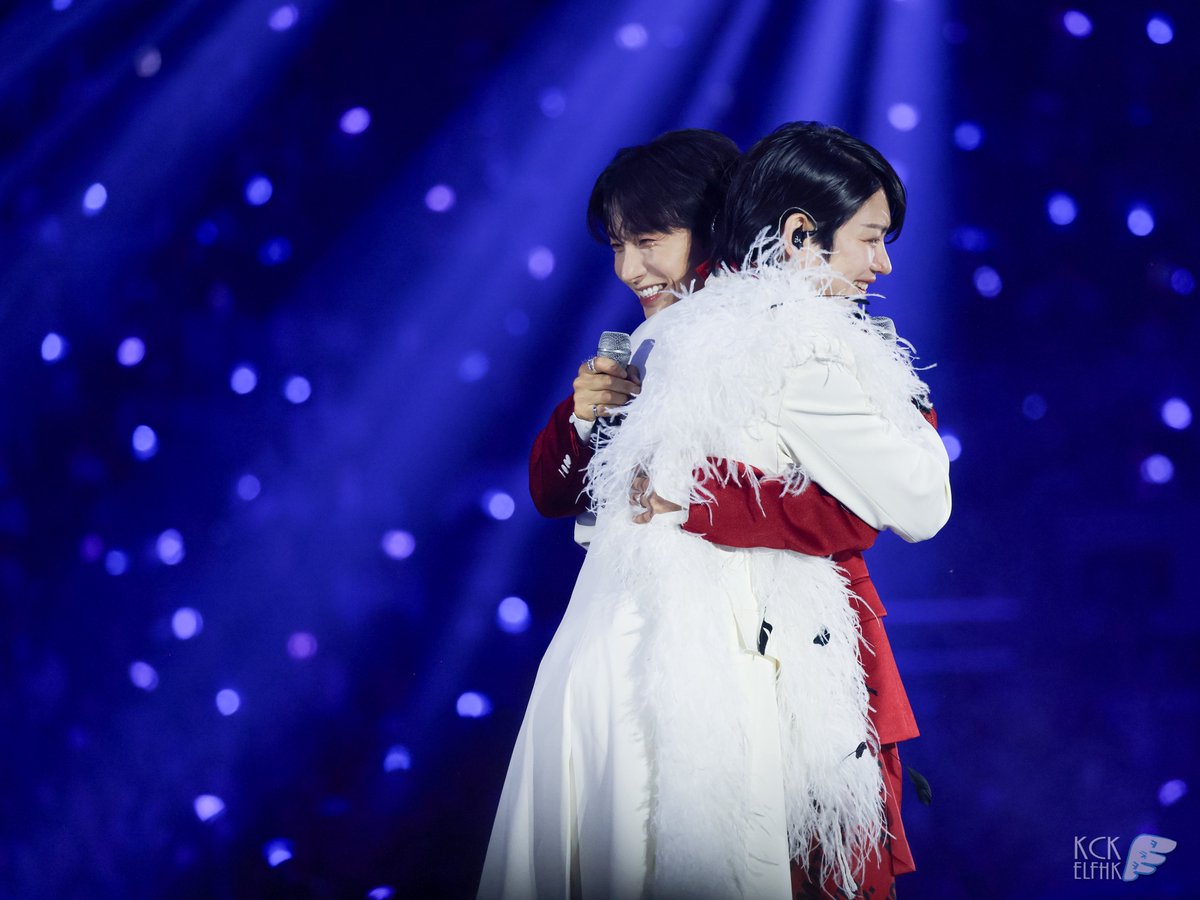 kckelfhk's tweet photo. ✨💫
#leeteuk #이특 @special1004 
#heechul #희철 

20260405 Super Junior 20th Anniversary Tour -
Super Show 10 SJ-CORE in Seoul Day 3

#슈퍼주니어 #SUPERJUNIOR #SJ #SuperJunior83z @SJofficial 
#SUPERSHOW #SUPERSHOW10 #SS10sjcore #SuperShow10sjcore #sjcore
#20th_Anniversary_TOUR https://t.co/vCmLU6SPGo