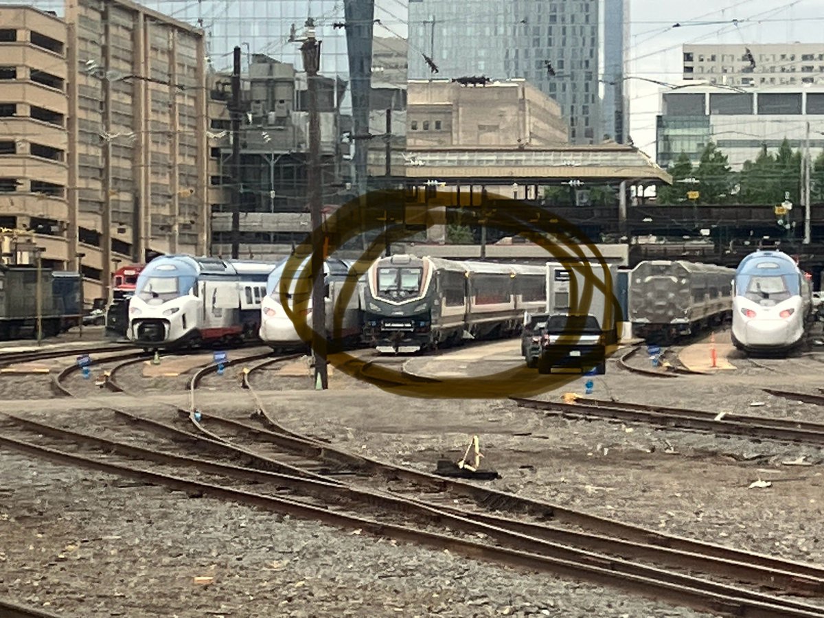 CapitolCurrents's tweet photo. I spy some new @Amtrak_Cascades trains at Philadelphia’s 30th Street Station. They’re heading out west later this year after they learn How To Be A Good Train from their east coast cousins. https://t.co/UdAHLOgjOs
