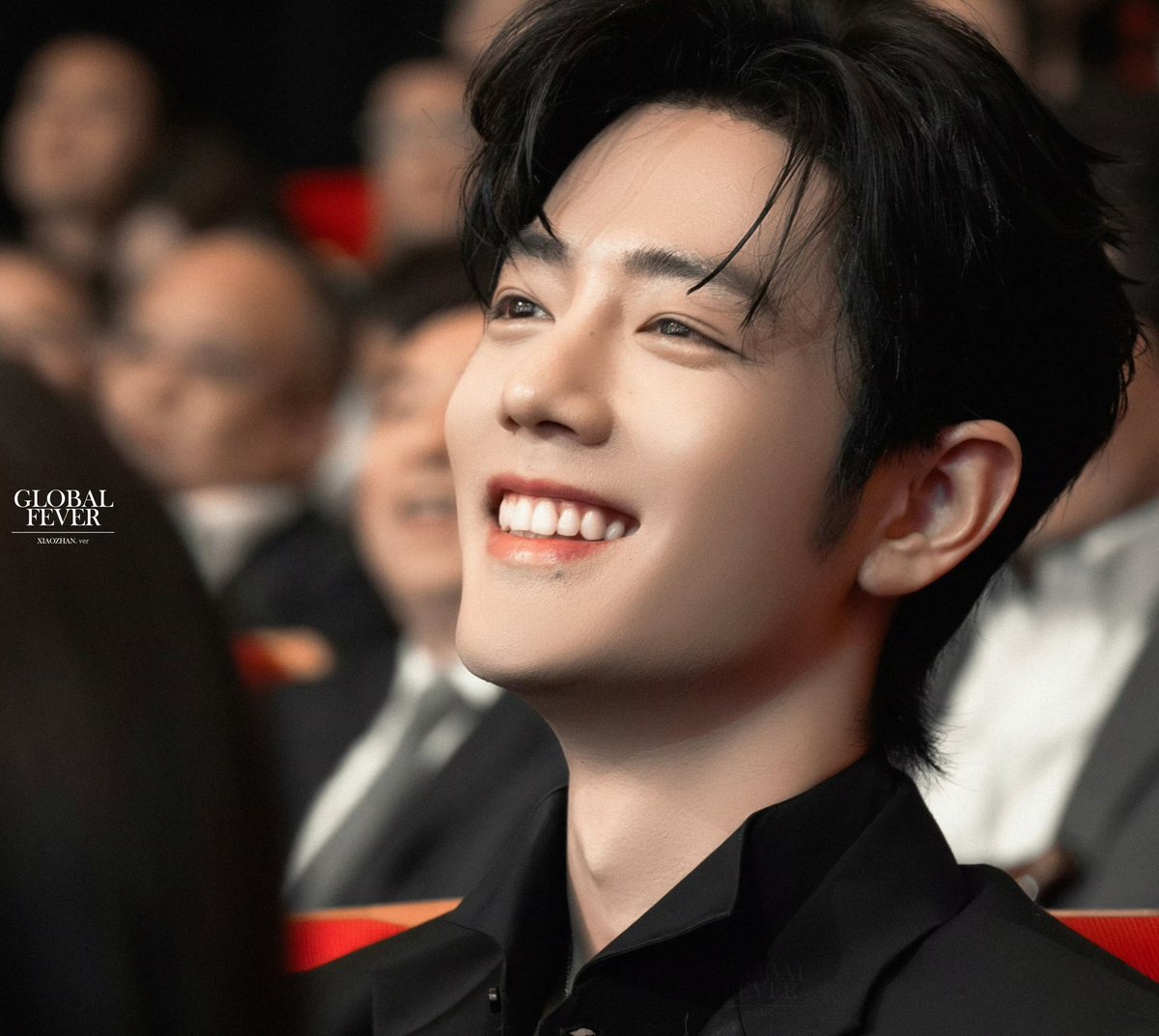 Olya1823's tweet photo. LOOK AT THIS HAPPY AND SO PRECIOUS XIAO ZHAN'S SMILE! 😍 https://t.co/fZuppS6zj8