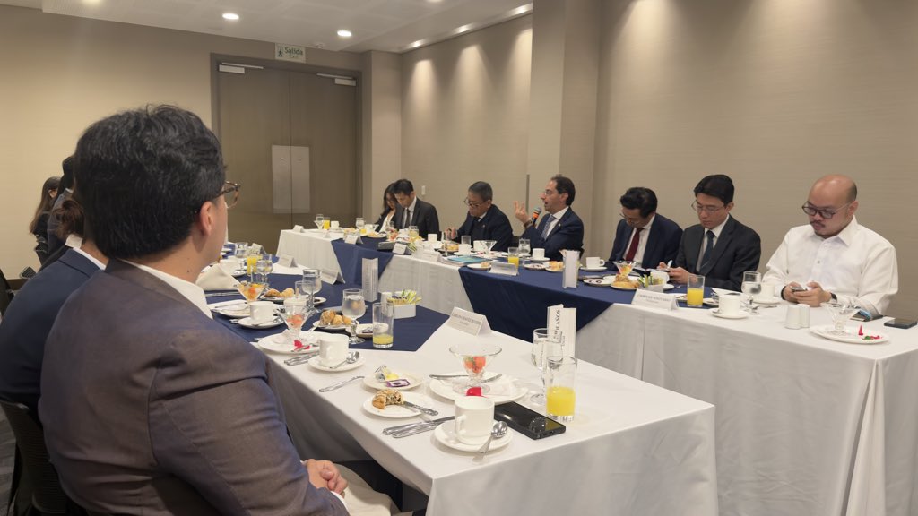 José Manuel Restrepo Abondano tweet media