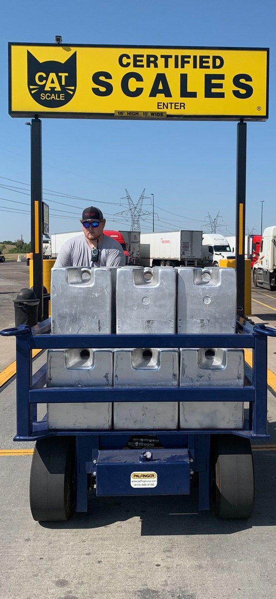 QualCalScale's tweet photo. Our Heavy capacity unit is equipped with an onboard welder, generator, torches, parts, and the necessary tools to handle any fabrication and repairs that become necessary while we are onsite.

https://t.co/ny8xNpEwtT https://t.co/DCcDMB1x7e
