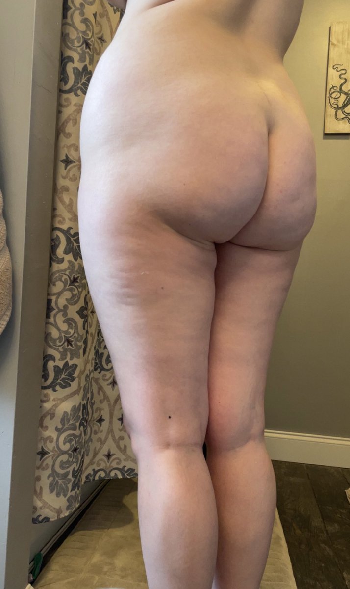 🌹Giantess Chloe🧁 tweet media