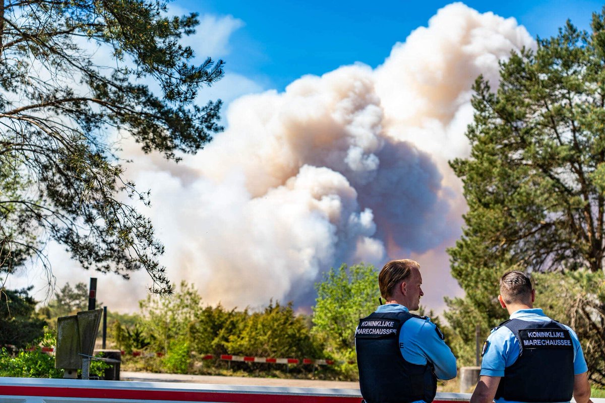 BartSlim's tweet image. Als het doel van die oefening was om de gevolgen van een grote natuurbrand in kaart te brengen, dan zou je kunnen stellen dat die oefening geslaagd is.
Volg mij voor meer omdenk-tips! 

#brand 
#tharde