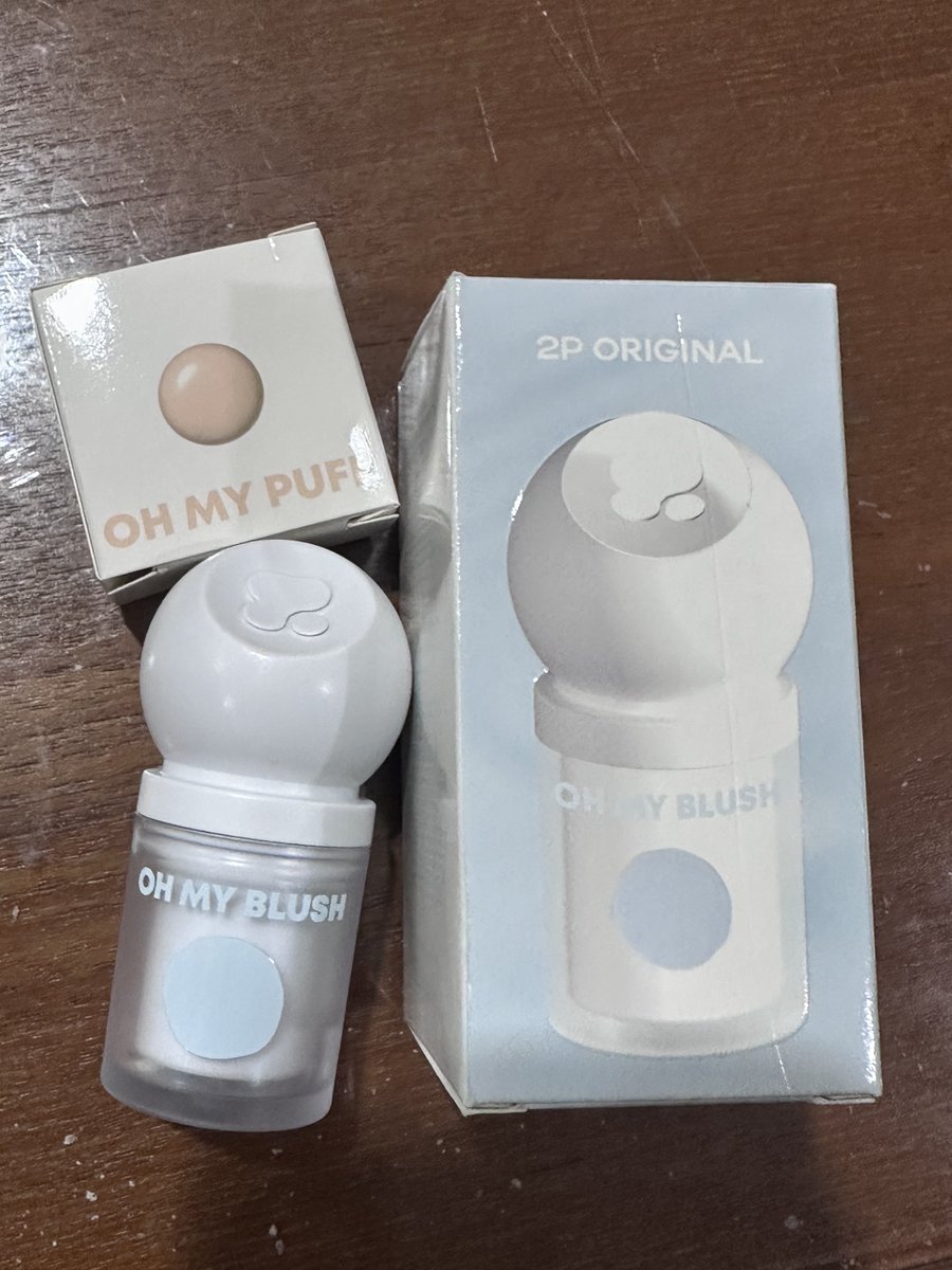 stxbbrcream's tweet photo. ส่งต่อ oh my blush dot (skintint) tone-up correcting blush เบอร์02 สีฟ้า แค่เทสครั้งเดียว พัฟยังไม่ได้ใช้ 170 รวมส่ง 
#ส่งต่อคสอ #ส่งต่อเครื่องสำอาง #ส่งต่อเสื้อผ้ามือสอง #ส่งต่อสกินแคร์ #ส่งต่อลิป #ส่งต่อของใช้ #ส่งต่อเครื่องสําอางค์ #ส่งต่อเครื่องสําอางมือสอง https://t.co/j9Uhd65qVr