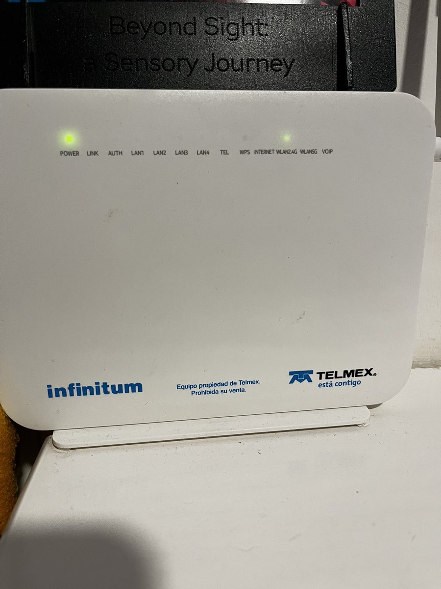 DavoGV's tweet photo. @TELMEXSoluciona desde ayer sigo sin señal de internet, ya lo solucionarán ??
O cuanto tiempo más me dejarán sin servicio ??? https://t.co/yojcVcGcpL