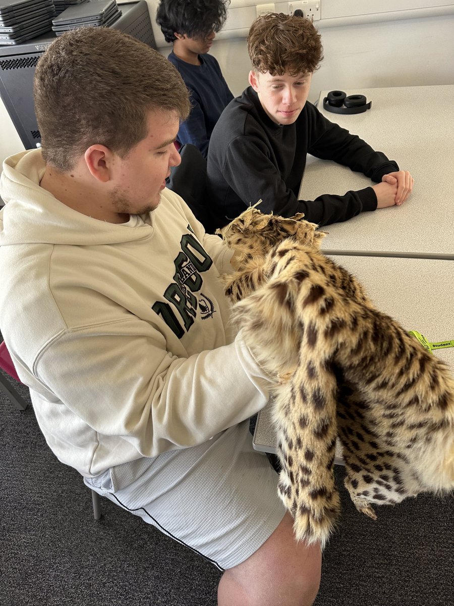 yourCoPCUPS's tweet photo. Amazing to have staff from Border Force in to talk to our @yourCOPC @yourCOPCsixth UPS students back in March about careers in Border Force and what the job entails.
Some very interesting things they find! 🧐
#careers #aspire #borderforce #cityofportsmouthcollege #copc https://t.co/WntSgF0fAY