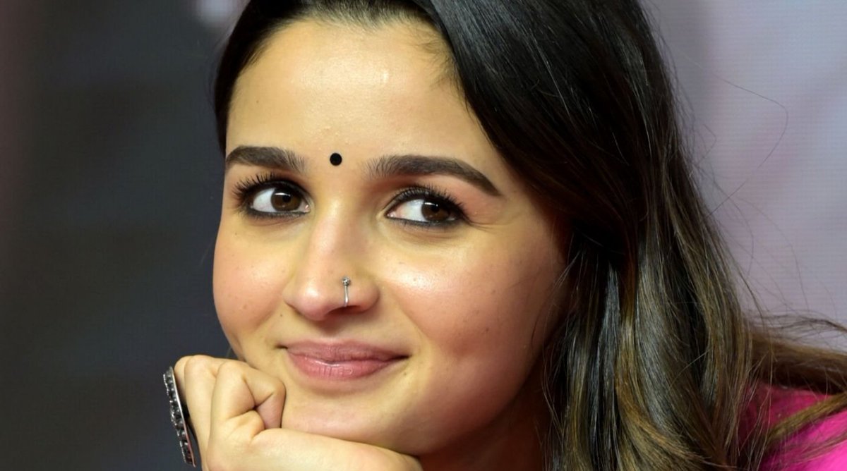 Bollywood worshipper tweet media