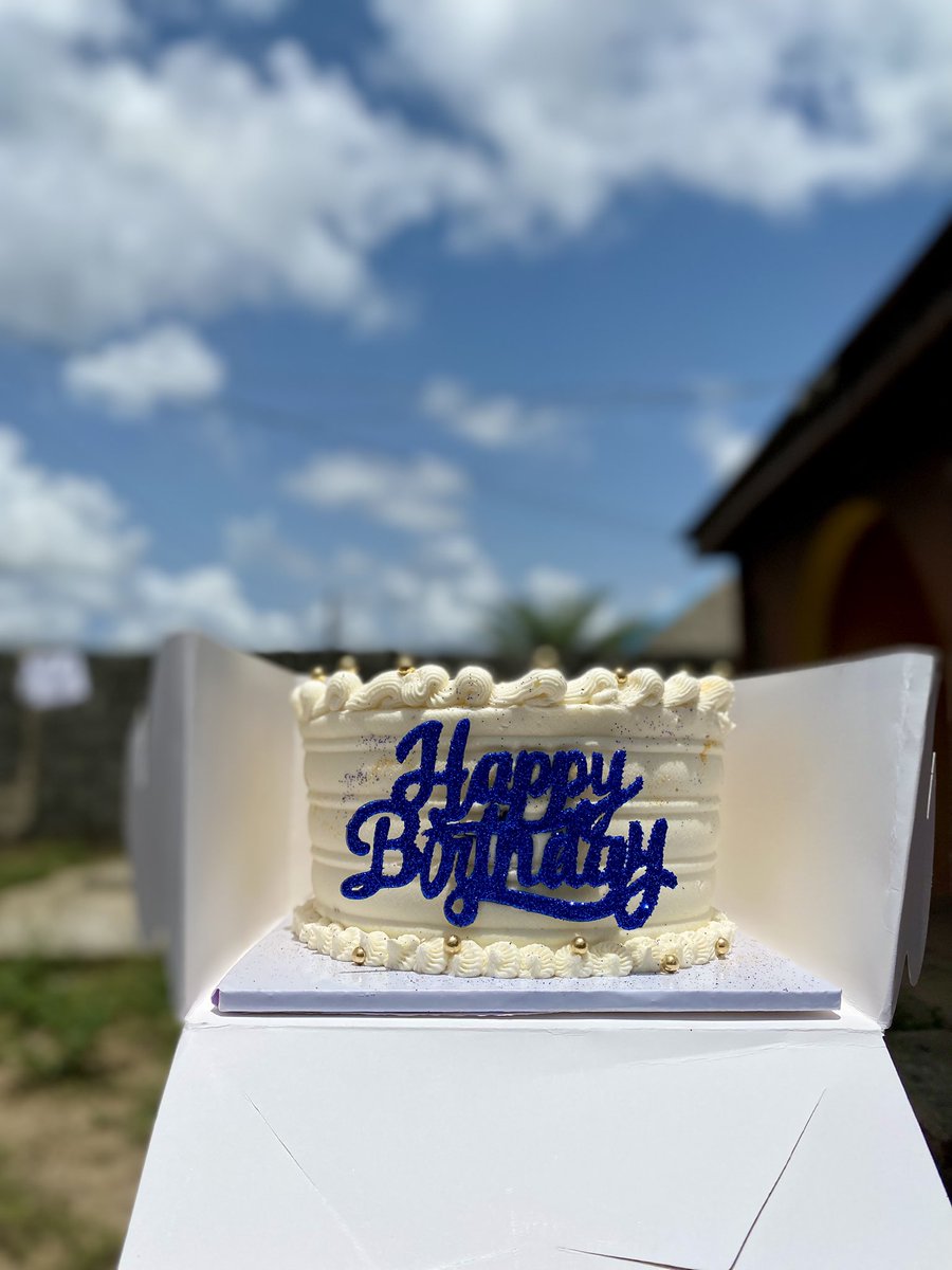 AISHA-Baker in lagos. tweet media