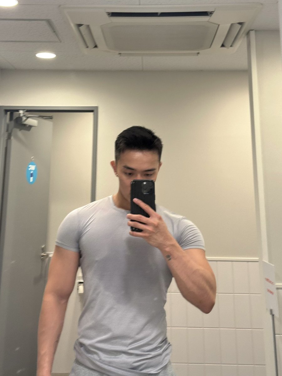 𝗗 𝗘 𝗡 𝗡 𝗜 𝗦 向山 tweet media