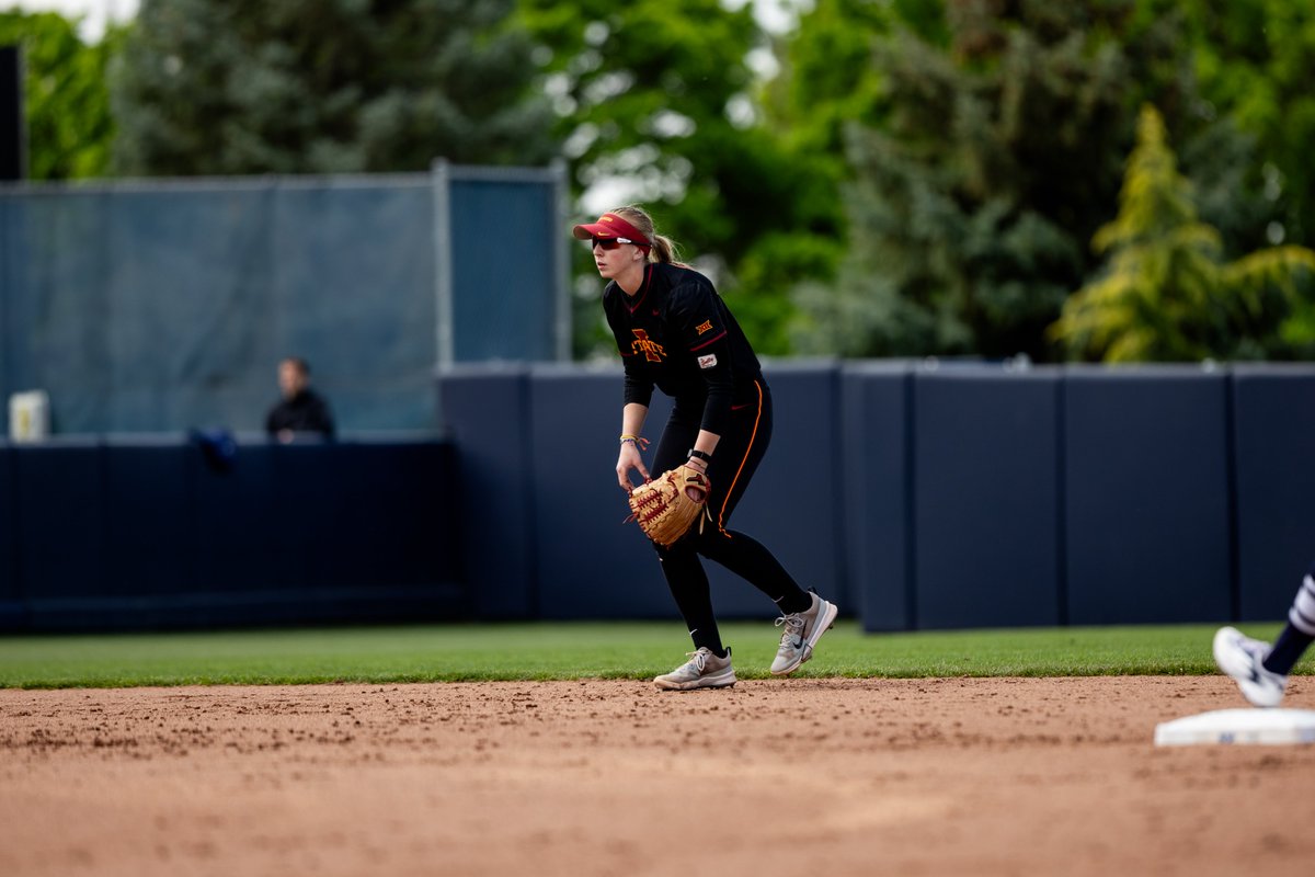 CycloneSB's tweet photo. That's our Reggie 🤘

@reagbart23 checks in at No. 9⃣ on @SoftbalAmerica's shortstop rankings for May.

🌪️🥎🌪️ https://t.co/egIwM4N6h4