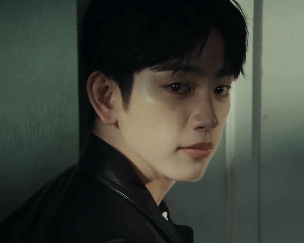 pjyflms's tweet image. — 𝚠𝚑𝚎𝚗 𝚊𝚕𝚕 𝚒𝚜 𝚜𝚊𝚒𝚍 𝚊𝚗𝚍 𝚍𝚘𝚗𝚎, 
𝚘𝚗𝚕𝚢 𝚕𝚘𝚟𝚎 𝚛𝚎𝚖𝚊𝚒𝚗𝚜.

#Jinyoung #진영 @JINYOUNG #GOT7