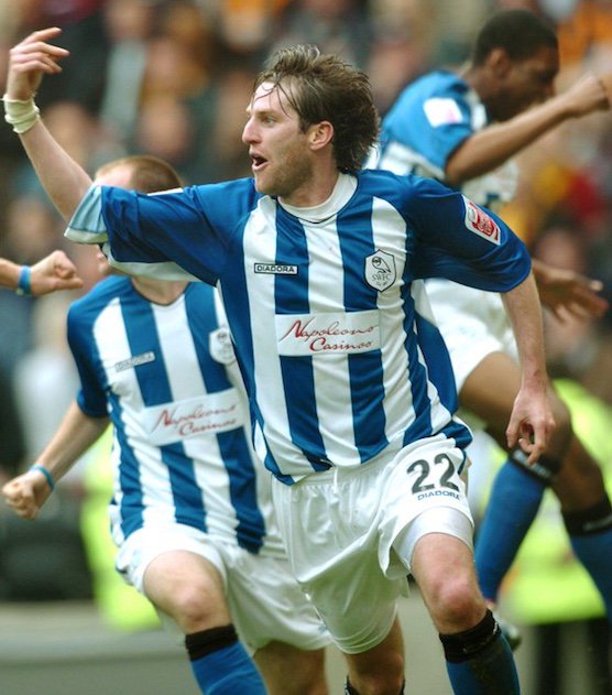 Dunsbyowl's tweet photo. #OnThisDay 30th April 2005 - #CardiffCalling James Quinn scores a priceless 93rd minute winner away
@HullCity (with more than a little assistance from Lee Bullen 😉) firing the Wednesday into the Play-Offs #SWFC #WAWAW https://t.co/85DYawjHFL