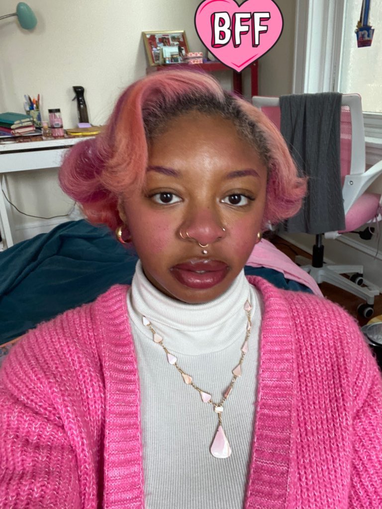 boobie meat tweet media